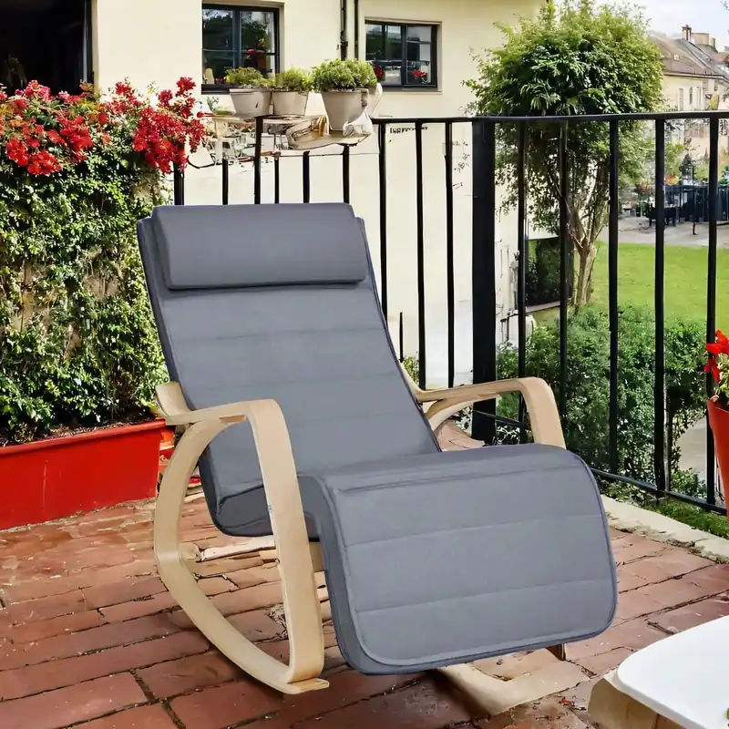 Expressversand Schaukelstuhl mit 5-stufig verstellbarer Fußstütze, Schaukelsessel mit Armlehnen aus Birkenholz, für Wohnzimmer