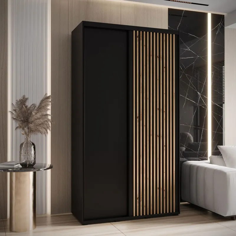 Schwarzer Schiebetürenschrank Mina, Lamellen in Eichen Optik, Schwarzer Stahlgriff, viel Stauraum, Anti Staubbürsten, 235,2 x 140 x 60 cm, platzsparend Rabatt