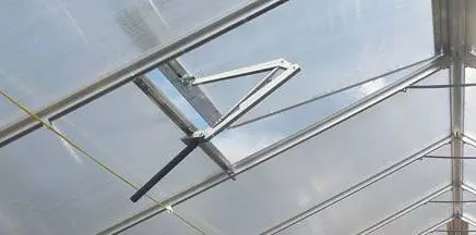 Zusätzliches Dachfenster mit automatischer Öffnungsfunktion, gehärtetes Glas 4 mm Mega-Angebot