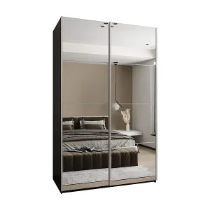 Kostenloser Versand SCHWEBETÜRENSCHRANK Lux 2 245,5/150/64 (Schwarz/Weiß/Silber)